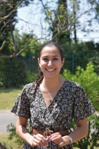 Inès, apprentie-ingénieure isara